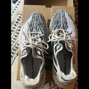 Yeezy Boost 350 Zebra